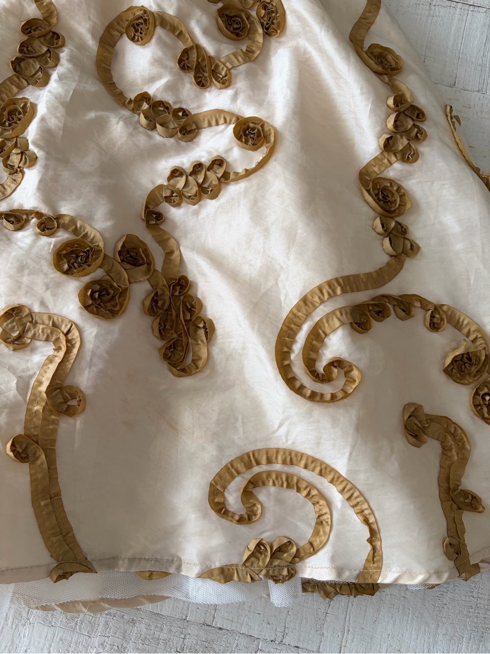 Disney Store size Small 5/6 Belle Red Velvet Gold Swirl Holiday Princess Dress - Picture 2 of 11
